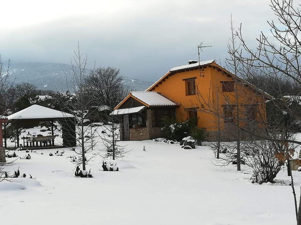 Casa Rural Naranja El Tiemblo Exterior photo